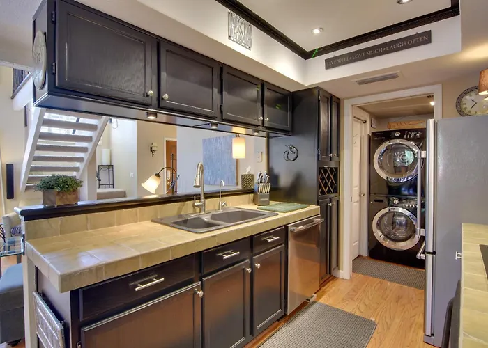Holiday home North Gem W/ Courtyard & Pool Access *