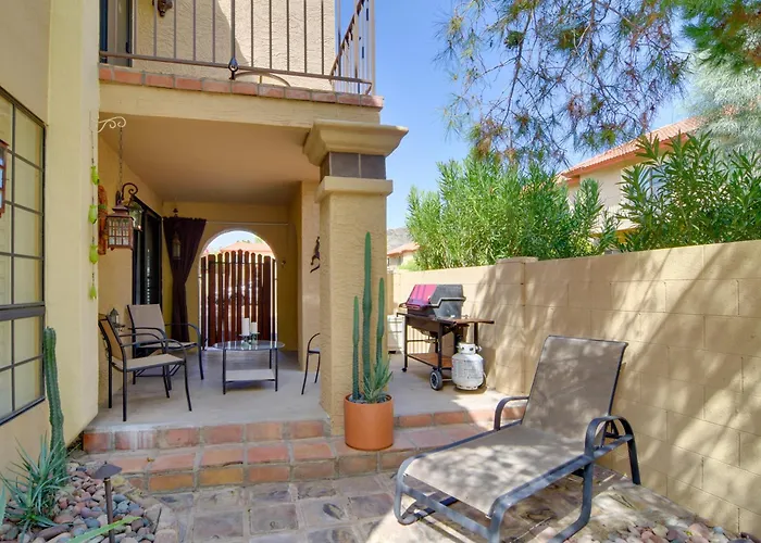North Gem W/ Courtyard & Pool Access *