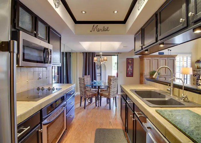 Holiday home North Gem W/ Courtyard & Pool Access *