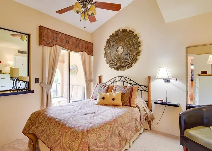 North Gem W/ Courtyard & Pool Access Phoenix
