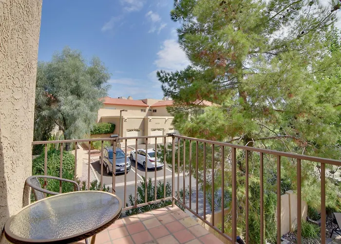 North Gem W/ Courtyard & Pool Access